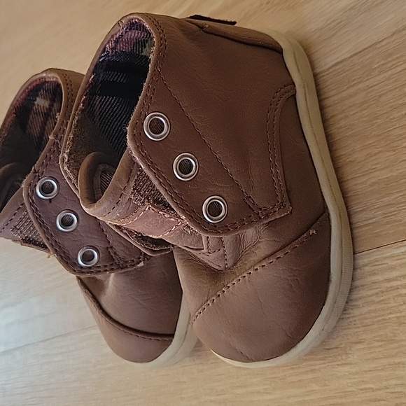 Tom's chukka boots size toddler 3 - Picture 3 of 5